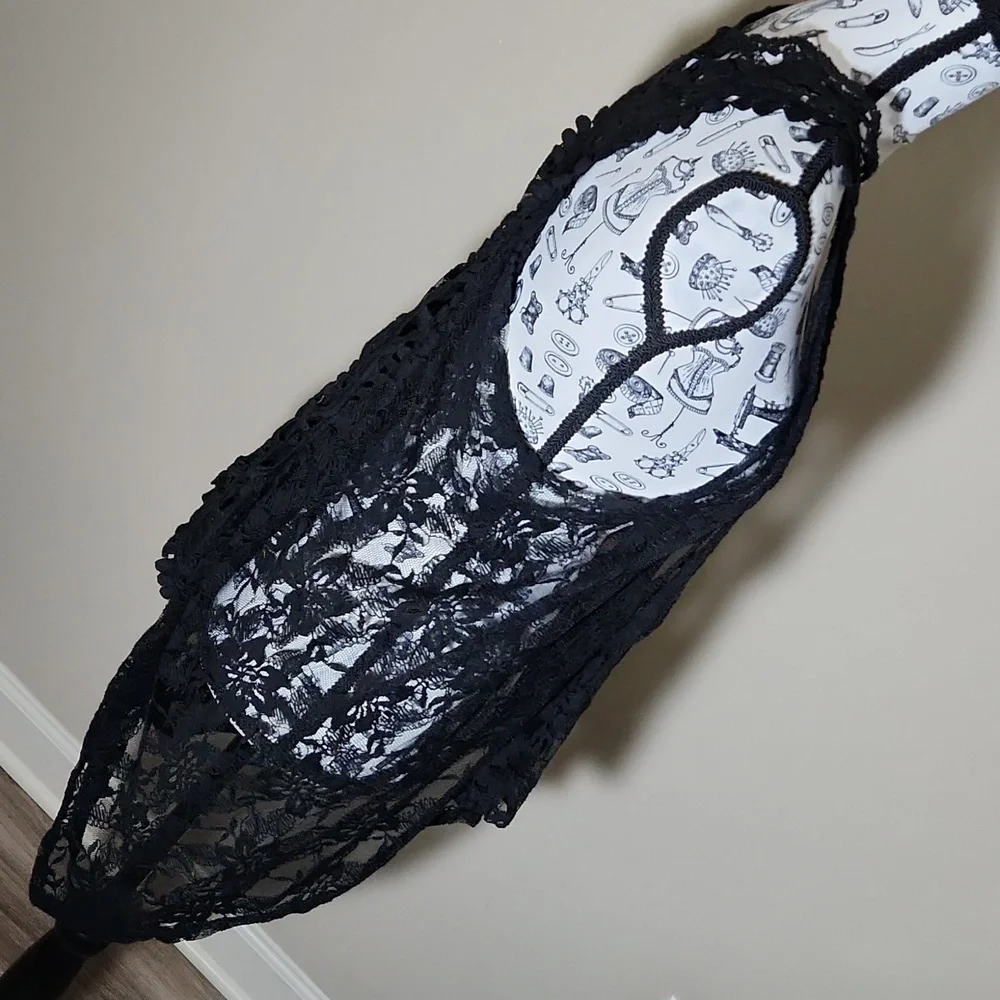 Daytrip Black High Low Lightweight Vest Women's Large - Picture 6 of 16